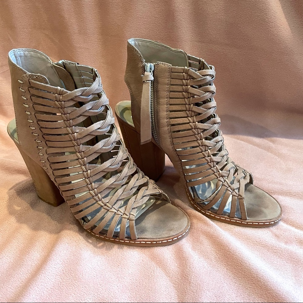 Open toe bootie
